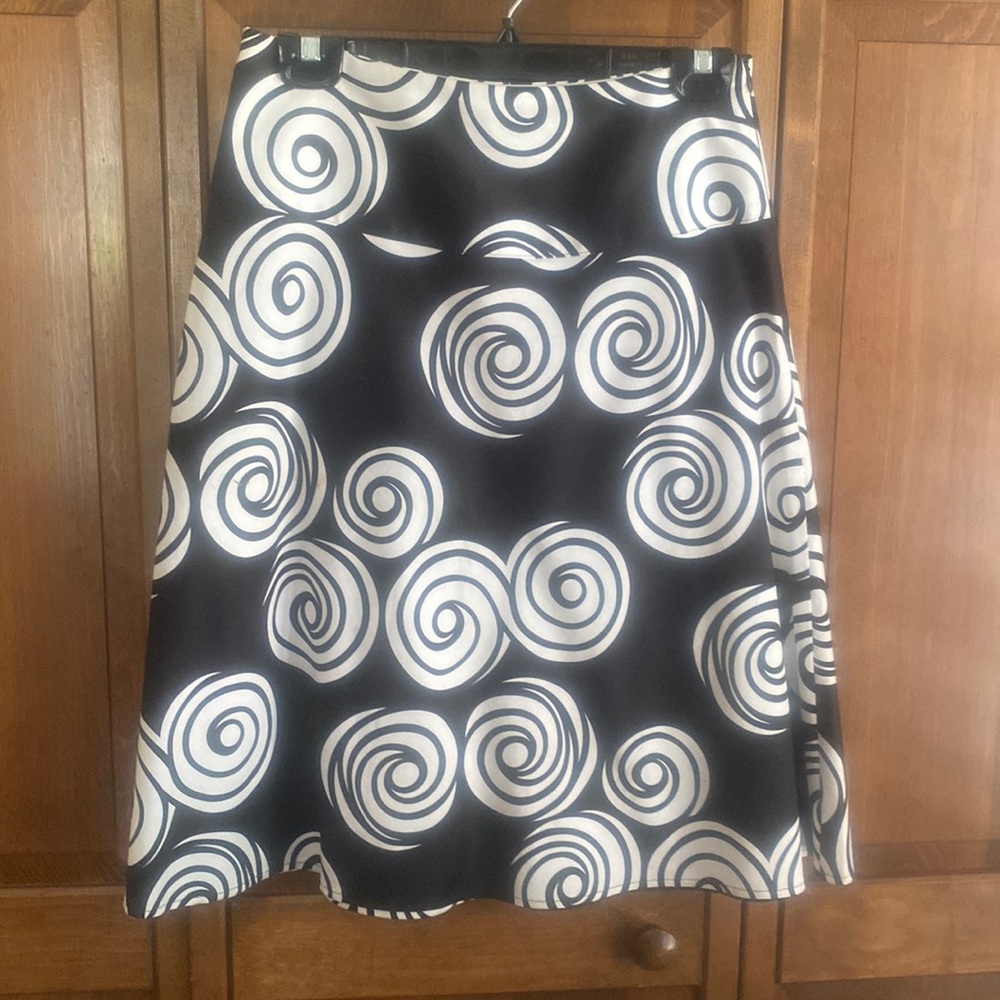 White House Black Market skirt